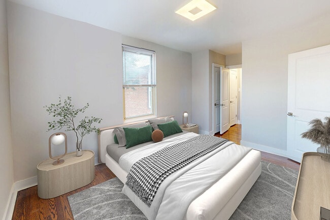 Lindcrest Apartments