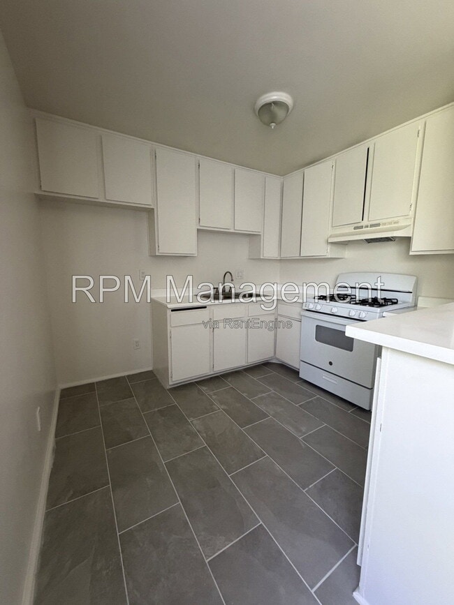 Photo - 6920 Simpson Ave Unit 6