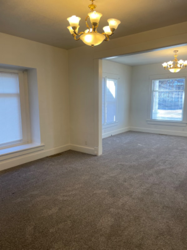 Photo - 322 Broadway St