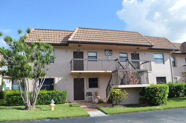 Building Photo - 10529 NW 10th St Unit 201 Rental