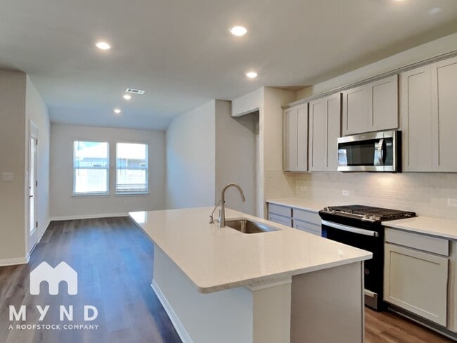 Photo - 2828 Mill Run Bnd