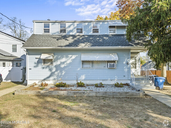 Building Photo - 114 Chestnut Ave Rental