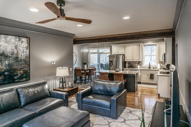 Photo - Stunning Custom Built Home in Ridgefields