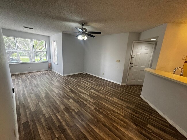 Photo - 3360 Pinewalk Dr N
