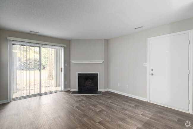 2BR, 2BA - 837SF Living Area