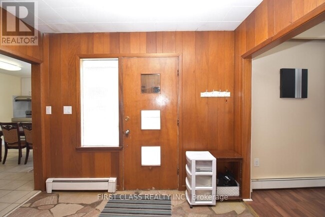 Photo - 5373 Aurora Rd