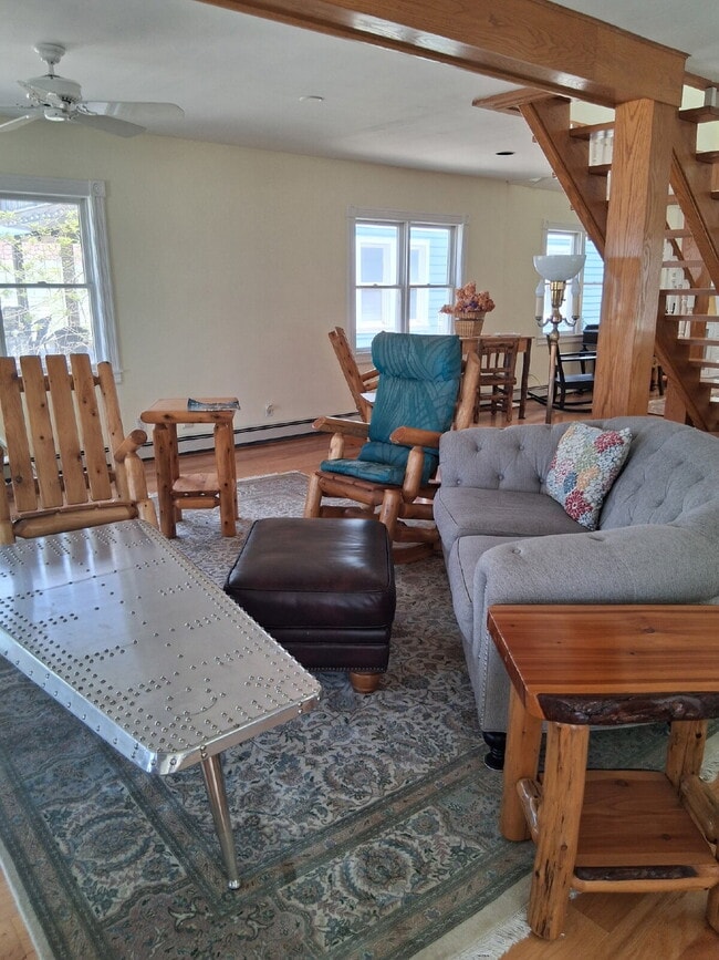 1062 Shady Ln