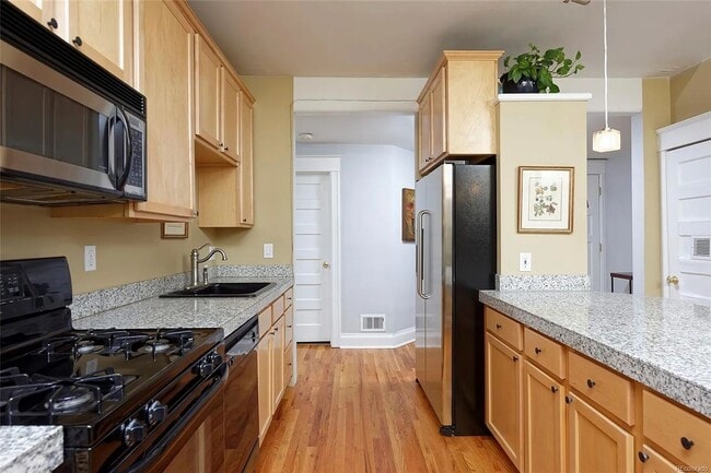 Photo - 1362 N Marion St