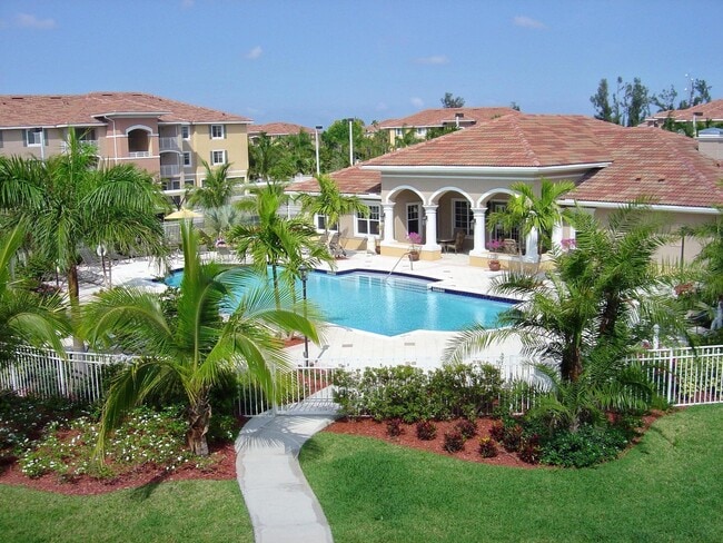 Building Photo - 6533 Emerald Dunes Dr Unit 308 Rental