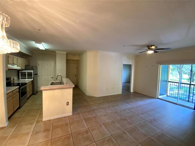 Photo - 5608 Pinnacle Heights Cir Unit 202