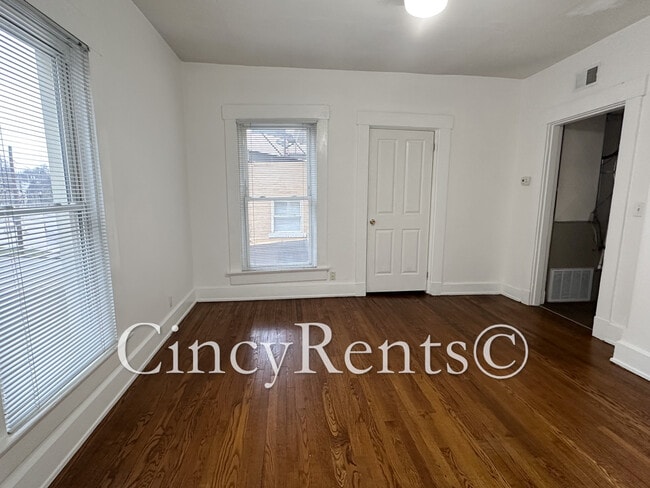 Photo - 3540 Columbia Pky Unit 3