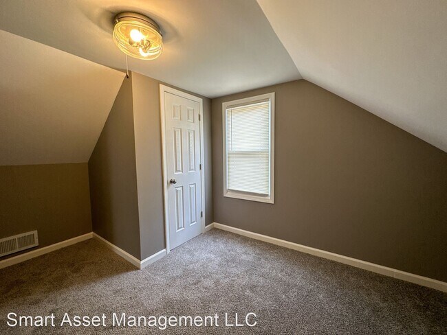 Photo - 4 br, 1 bath House - 4451 N 44th St.