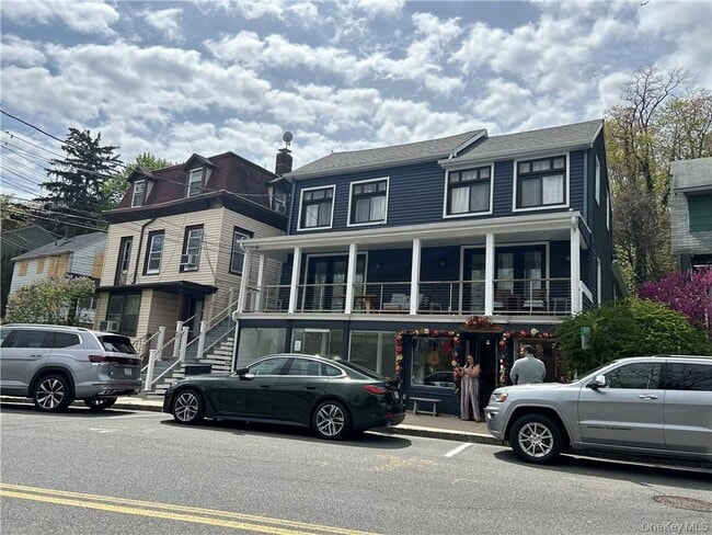 Building Photo - 530 Piermont Ave