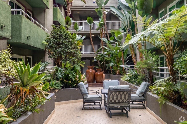 Courtyard - North Tower Apts