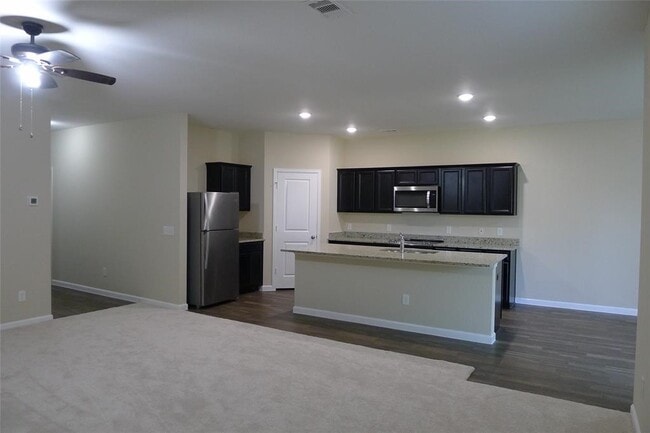 Photo - 1025 Blue Beech Ln