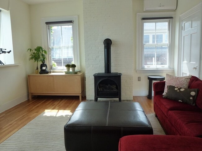 27 Adams St Unit SF
