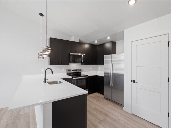 Photo - 1394 Overlook Ave NW