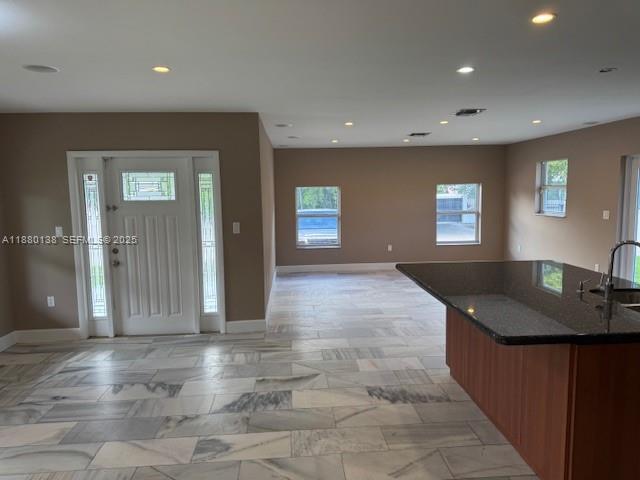 200 NE 44th St