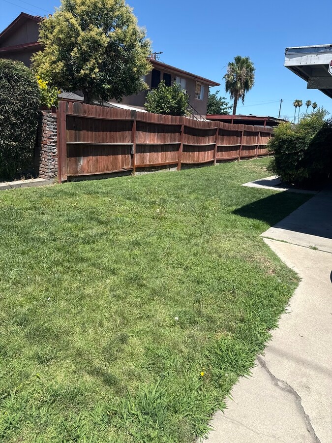 Photo - 4417 E Olive Ave Unidad Apt C