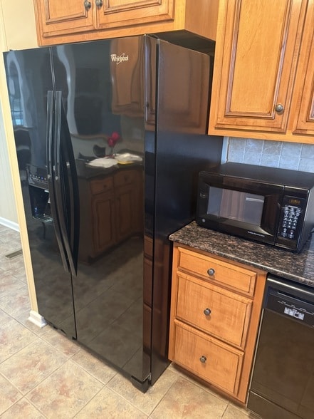 Photo - 412 Winwood Dr