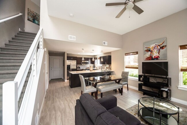 Photo - 850 Baum St Unit 850 Baum Street A