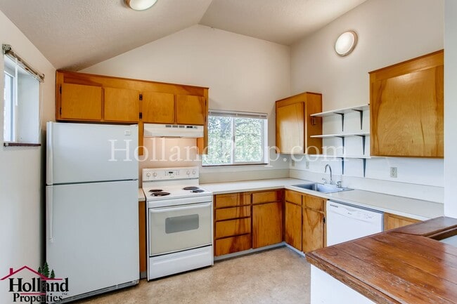 Photo - Wonderful 2 Bed Forest Grove Apartment Waiting For You!!!