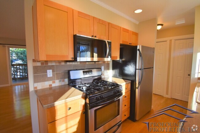 Building Photo - 3925 SW Multnomah Blvd Rental