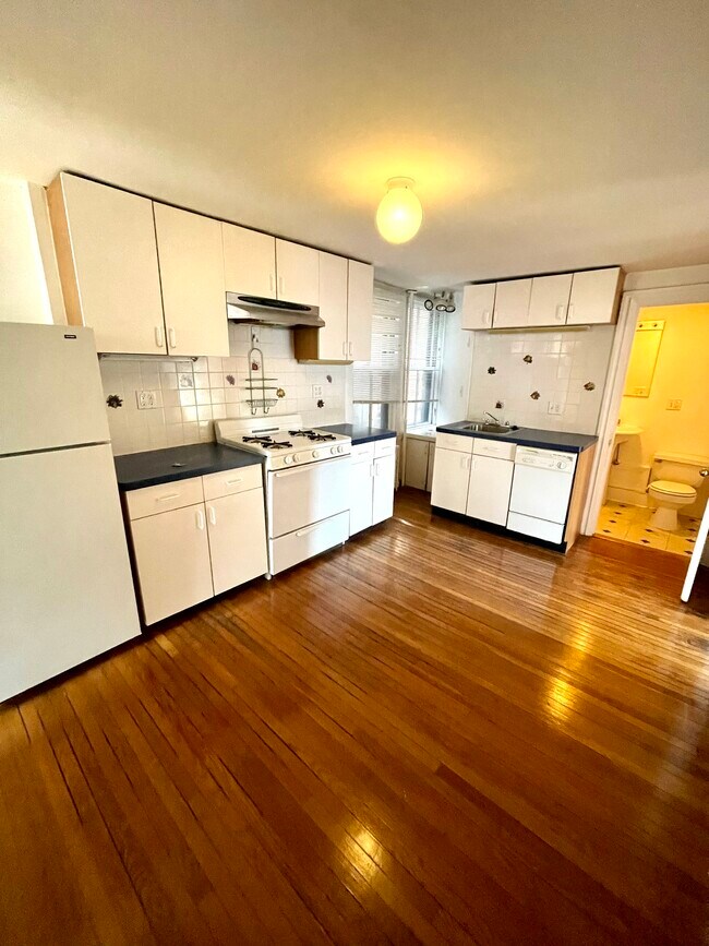 Photo - 21 Irving St Unit 3