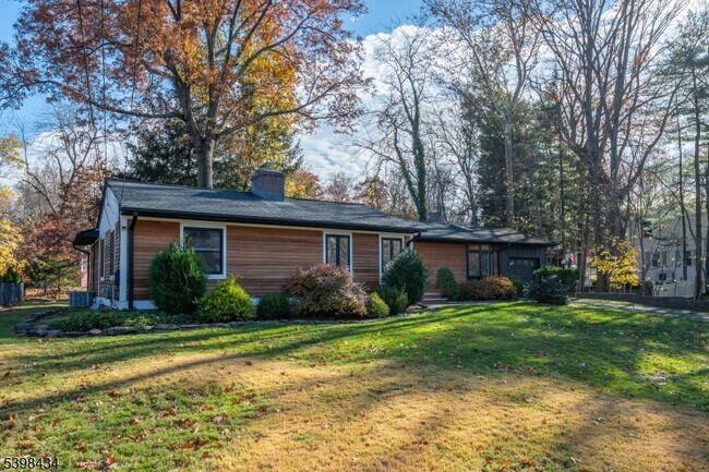 Photo - 7 Oak Tree Ln