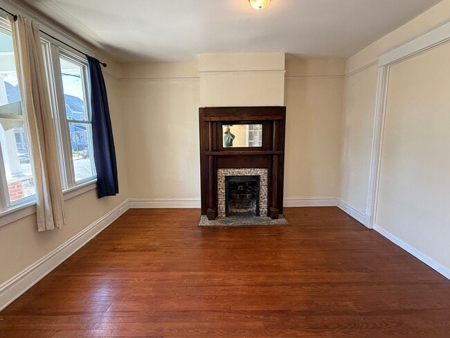 1729 Porter St Unit 1729 Porter St Apt A