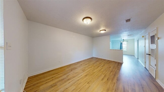 Photo - 805 San Pedro Dr Unidad D