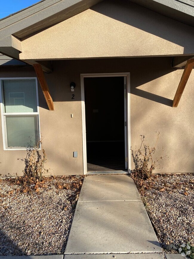 Building Photo - 7401 Waco Ave Unit #3 Rental