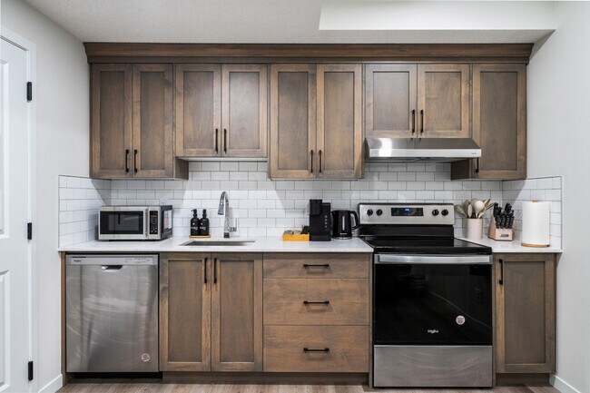 Photo - 147 Edith Dr NW Unit ID1314521P