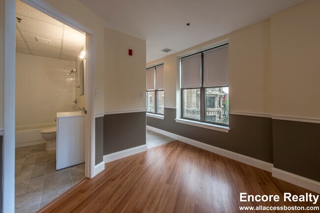 Photo - 1126 Boylston St Unidad 406