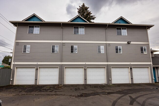 Photo - Two bedroom + Bonus room in Vancouver - View