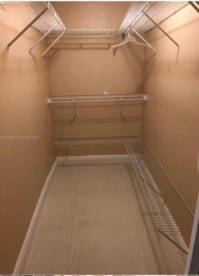 Photo - 411 W 31st Pl Unit 1