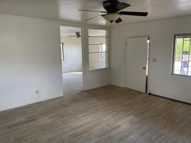 Photo - 374 E 5th St