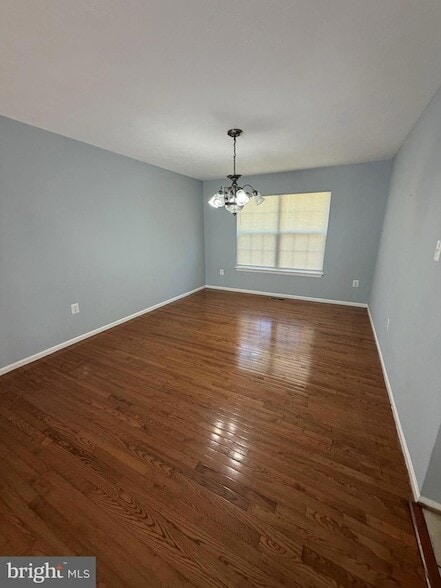 Photo - 7211 Mt Forest Terrace