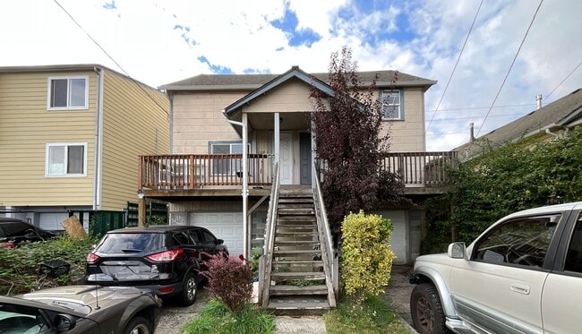 Building Photo - SEA 1328 Unit 1