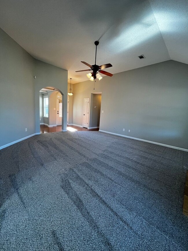 Photo - 104 Piedmont Ln