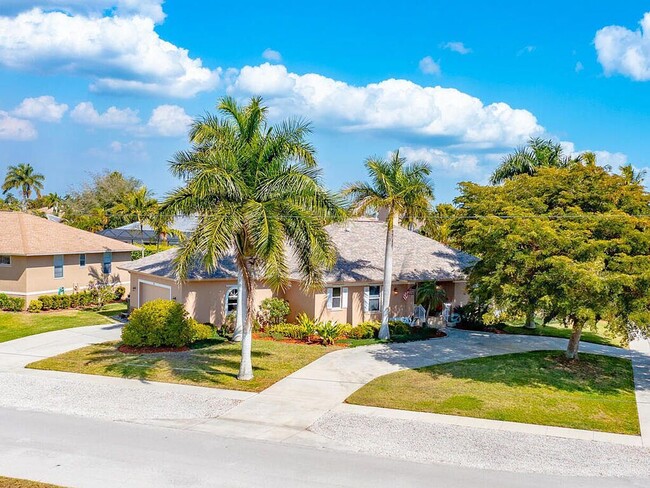 Beautiful Home in Desirable Marco Island - Beautiful Home in Desirable Marco Island