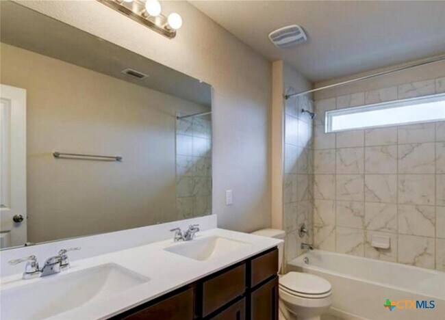 Photo - 246 Mossycup Dr