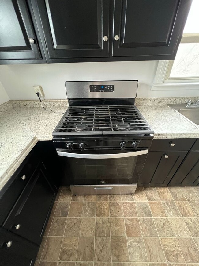 Photo - 1055 N Duke St Unit 1055 N Duke St Apt 2