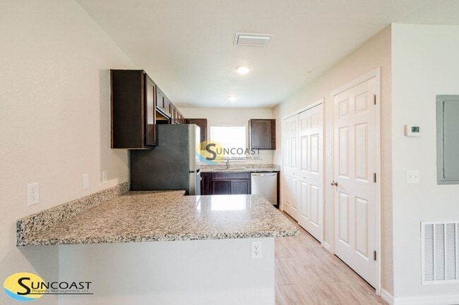 Building Photo - 9223 N Mendoza Way Rental