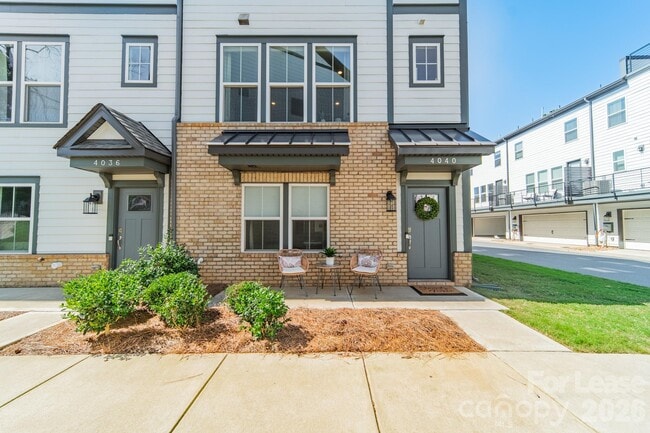 Photo - 4040 Hidden Oaks Dr