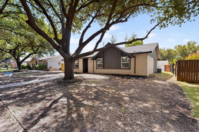 1416 Pioneer Ln