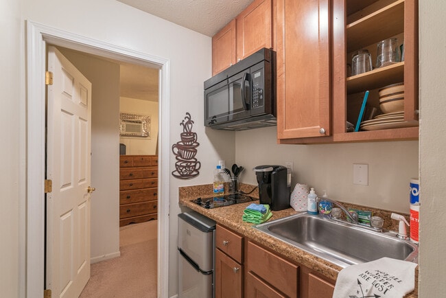 Photo - 2800 Albright Rd - Nightly Leasing!