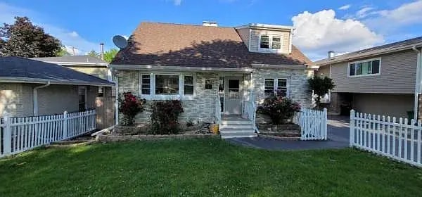 Photo - 515 N Grace St (Lombard, IL)