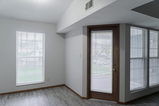 Marblehead - Living Room