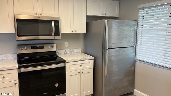 Photo - 11060 Caravel Cir Unit 105